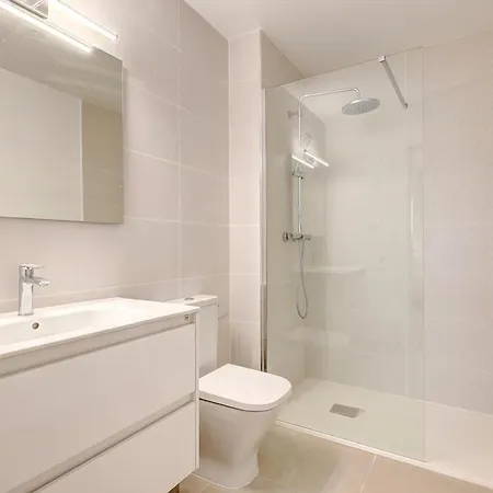 Beautiful New Build Apartment