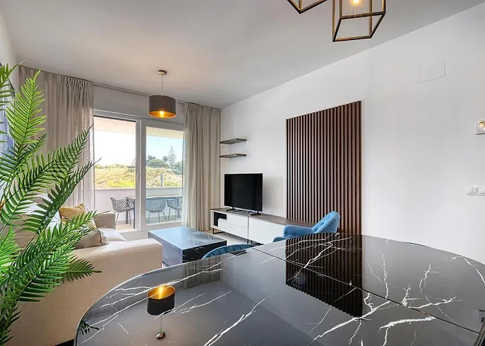 Beautiful New Build Apartamento